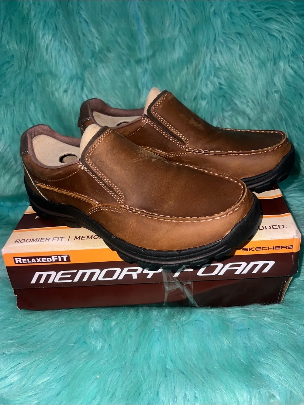 NIB Skechers Men’s Brown Slip-On Memory Foam Loafers size 8.5